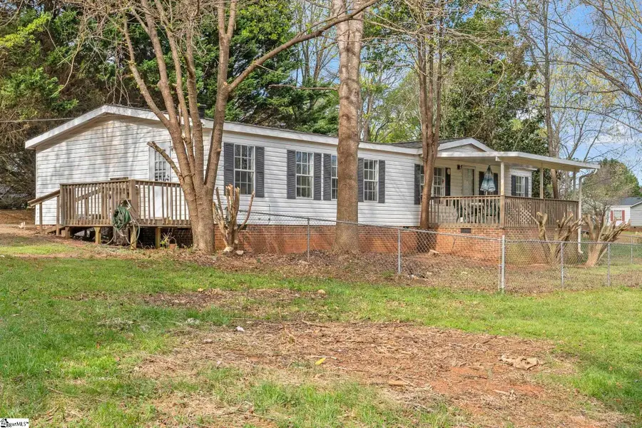 314 Green Oak Drive, Wellford, SC 29385 - #2