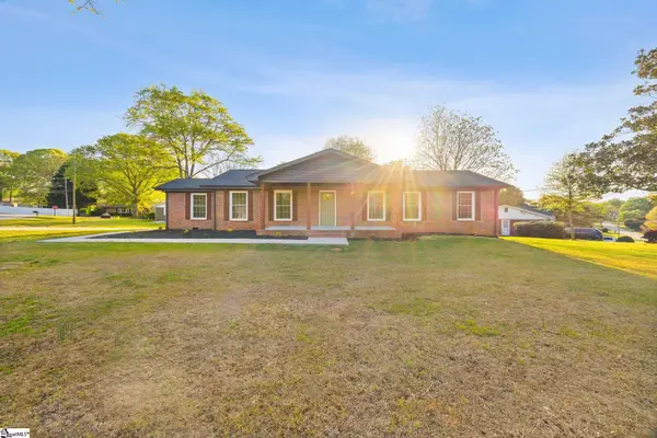 303 Central Avenue, Mauldin, SC 29662