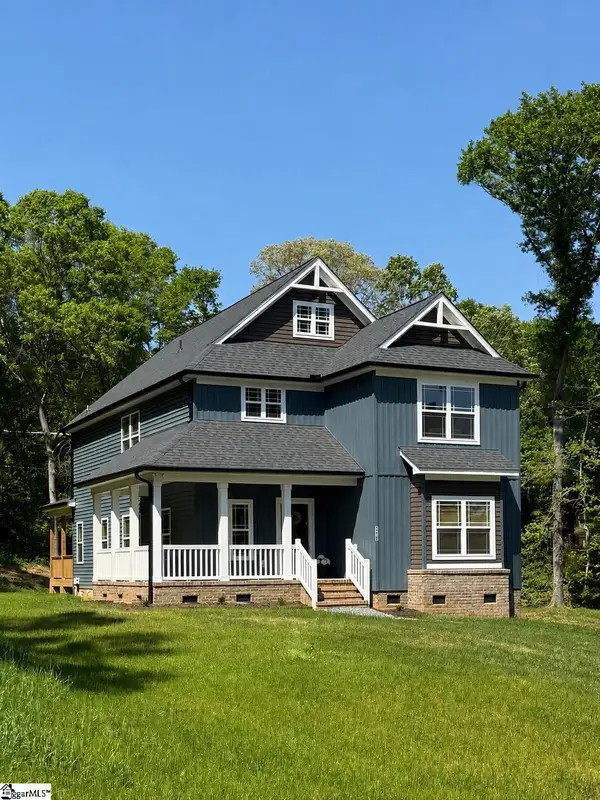 318 Dancing Water Drive, Chesnee, SC 29323