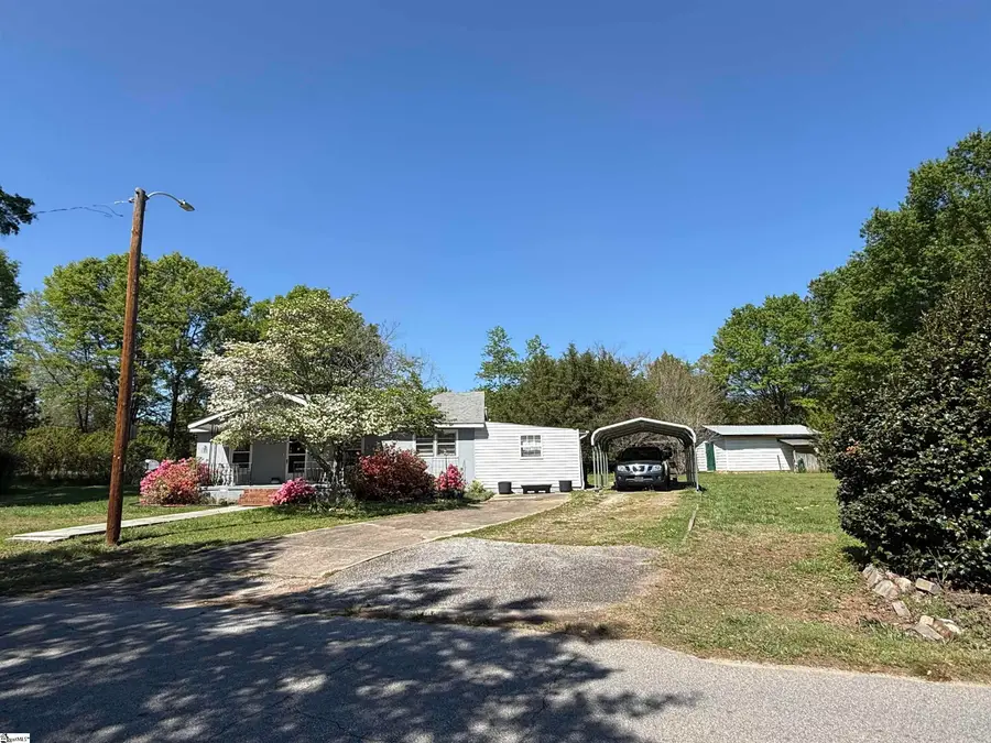 615 Taylor Street, Central, SC 29630 - #3