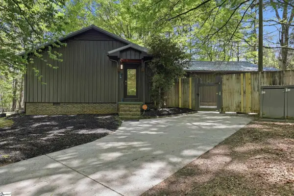 111 Sourwood Street, Central, SC 29630