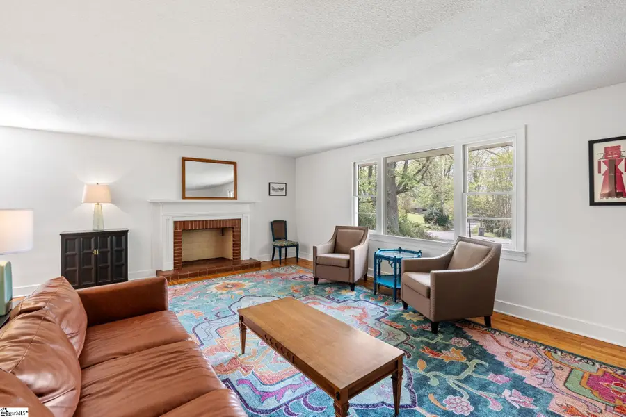 4 Timber Lane, Greenville, SC 29609 - #3