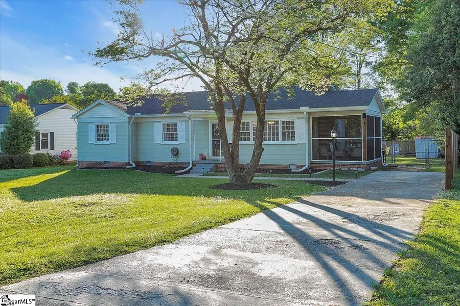 703 Shands Street, Clinton, SC 29325 - #2