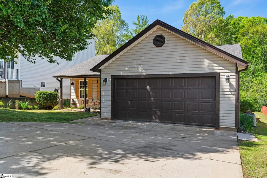 8 Falcon Ridge Way, Greer, SC 29650 - #2