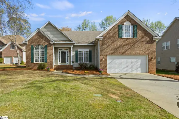 8 W Glohaven Place, Simpsonville, SC 29681