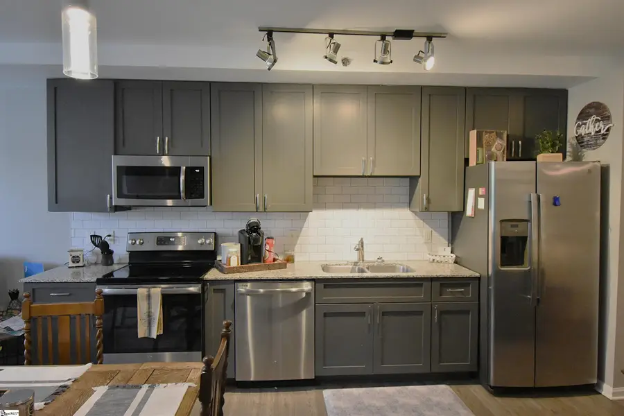 100 E Washington Street #Apt 32, Greenville, SC 29601 - #3