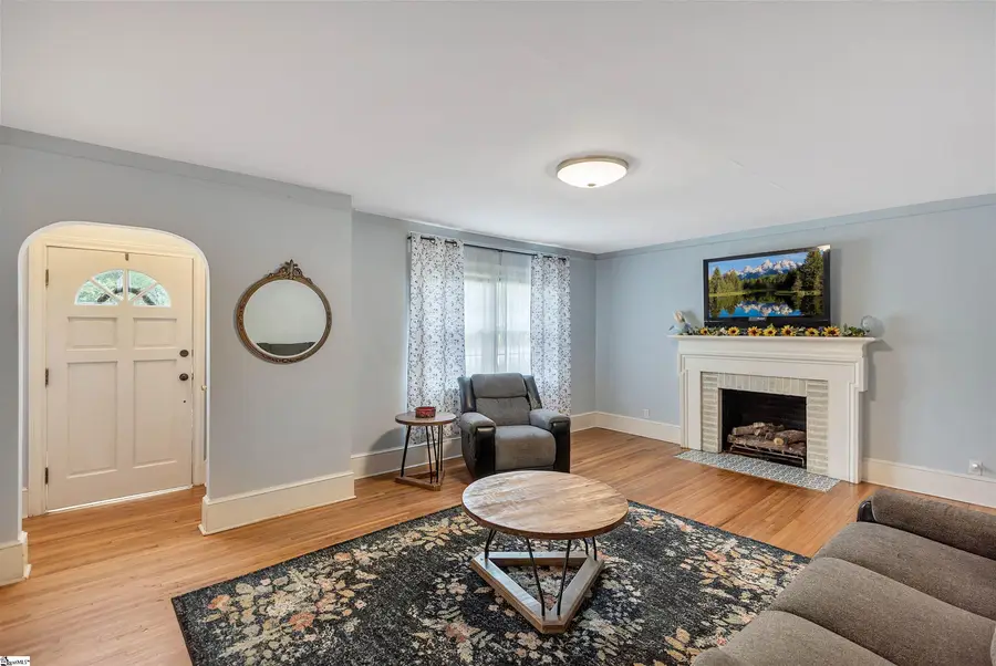 25 Central Avenue, Honea Path, SC 29654 - #3