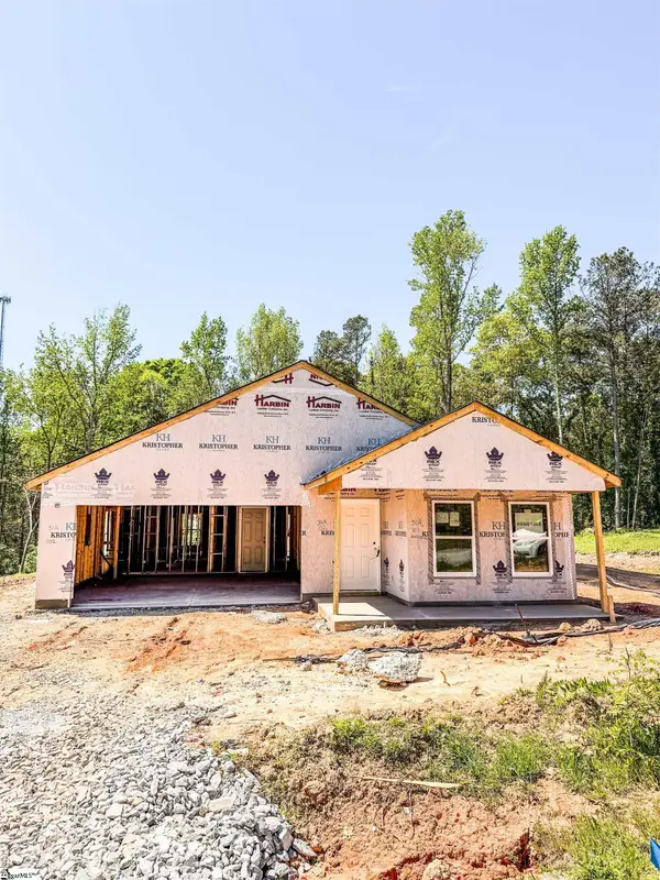 102 Heatherwood Drive, Gray Court, SC 29645