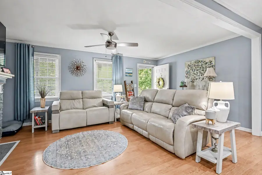 9 Poplar Street, Woodruff, SC 29388 - #2