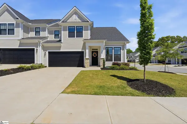 400 Water Garden Place, Simpsonville, SC 29681