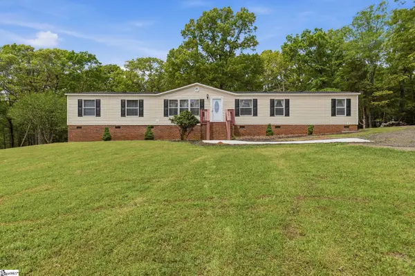 207 Elijah Simmons Road, Woodruff, SC 29388