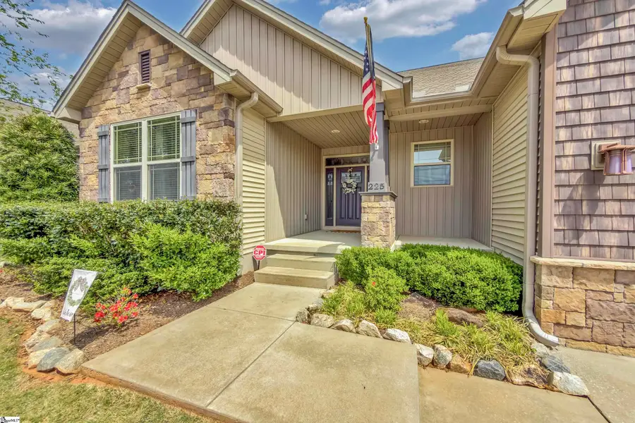 225 Bayswater Lane, Greer, SC 29651 - #2