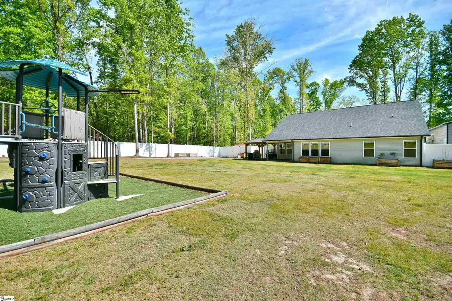 197 Falling Creek Road, Spartanburg, SC 29301 - #2