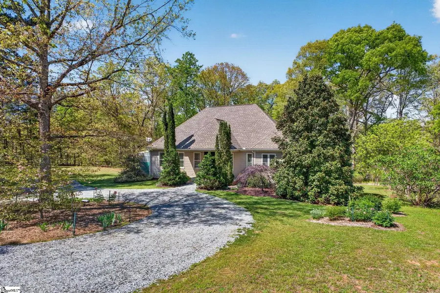 440 Wicklow Road, Campobello, SC 29322 - #2