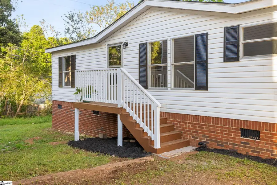 1599 Main Street, Wellford, SC 29385 - #2