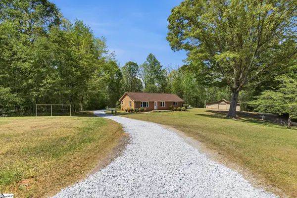129 Bradley Drive, Pickens, SC 29671