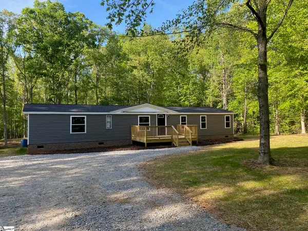 560 Carousel Road, Gray Court, SC 29645