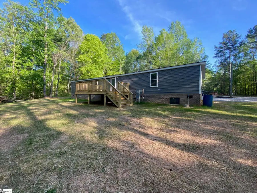 560 Carousel Road, Gray Court, SC 29645 - #3