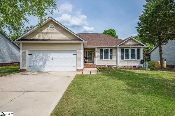 16 Fortson Way, Fountain Inn, SC 29644