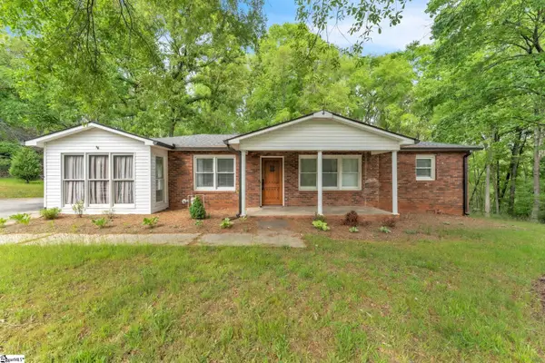 4921 S Pine Street, Spartanburg, SC 29302