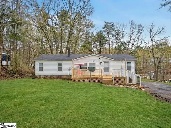 516 Green Willow Drive, Inman, SC 29349