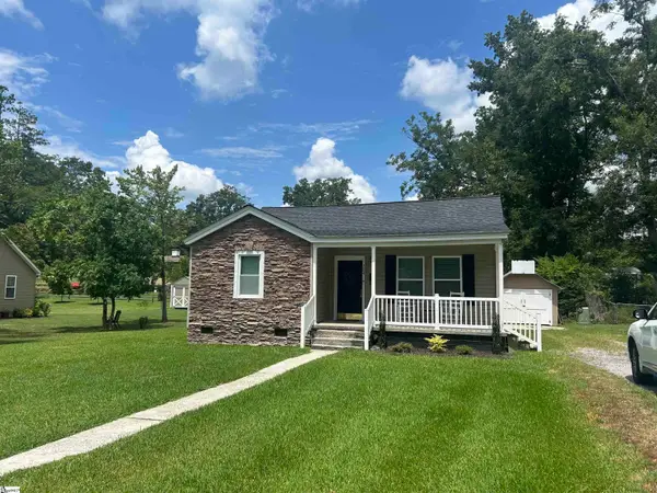 204 Elm Street, Clinton, SC 29325