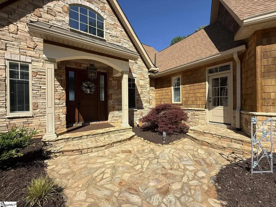 406 Commonwealth Drive, Ninety Six, SC 29666-8302 - #3