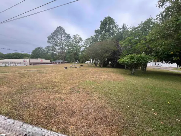 202 N Hamilton Street, Williamston, SC 29697