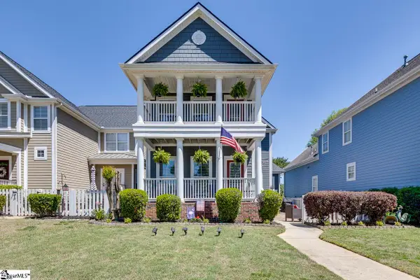 15 Valcourt Circle, Simpsonville, SC 29680