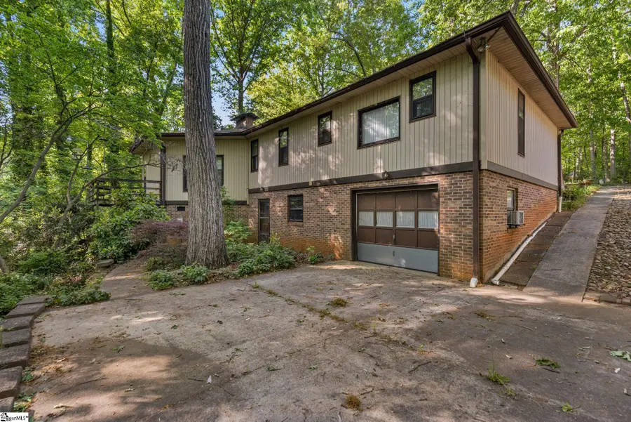 707 N Almond Drive, Simpsonville, SC 29681 - #3