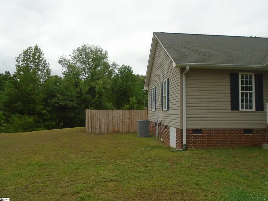 501 Caldwell Street, Campobello, SC 29322 - #2