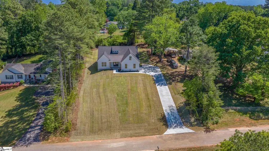 323 Wall Street, Campobello, SC 29322 - #3