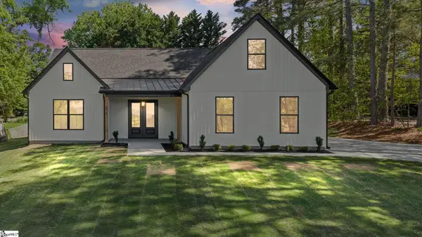 329 Wall Street, Campobello, SC 29322