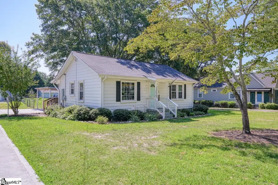 302 Hillcrest Drive, Greer, SC 29651 - #2