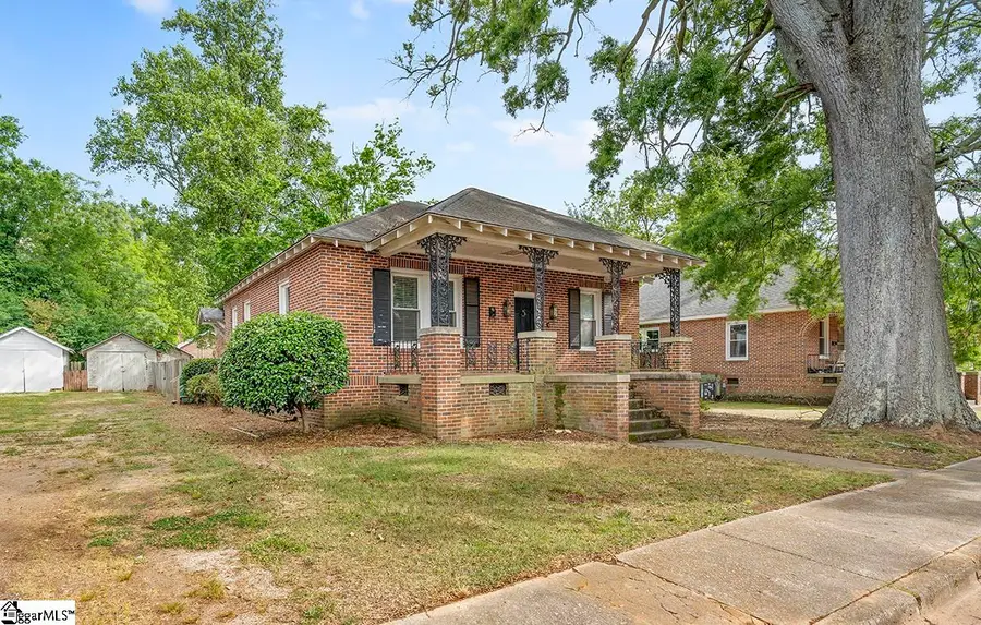 411 Abbott Avenue, Greenwood, SC 29646 - #2