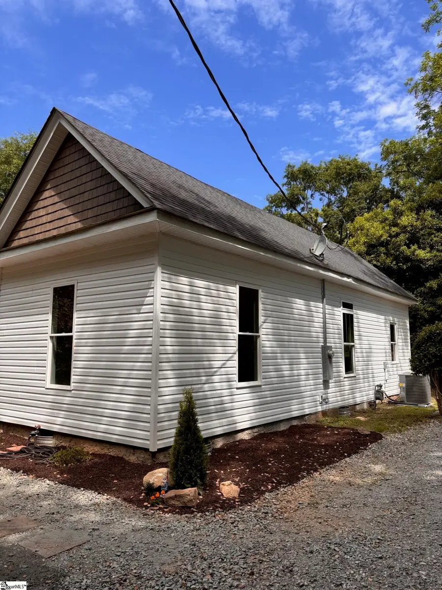 114 E Mcgee Street, Honea Path, SC 29654 - #3
