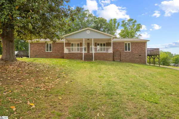 113-115 Hunter Drive, Boiling Springs, SC 29316