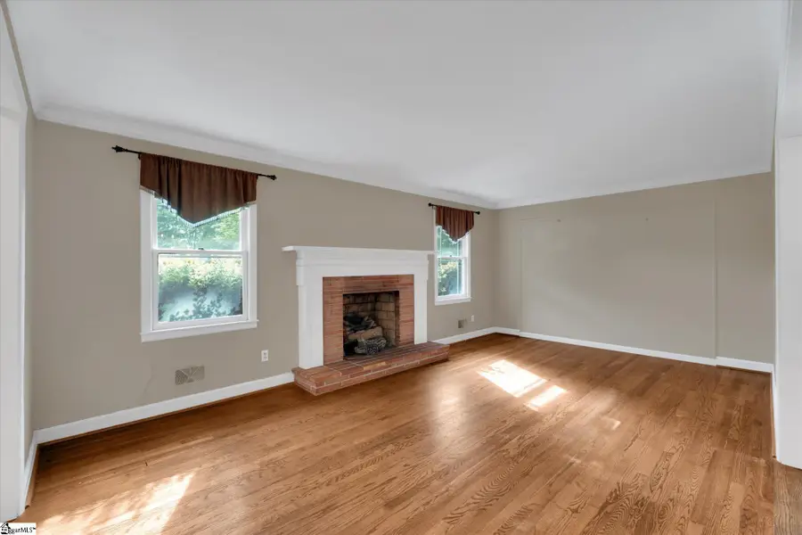 611 Cherokee Drive, Greenville, SC 29615 - #2