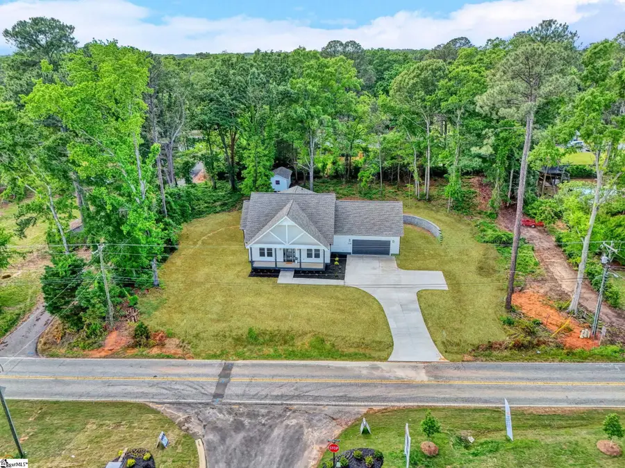 208 Pinehaven Street, Laurens, SC 29360 - #3