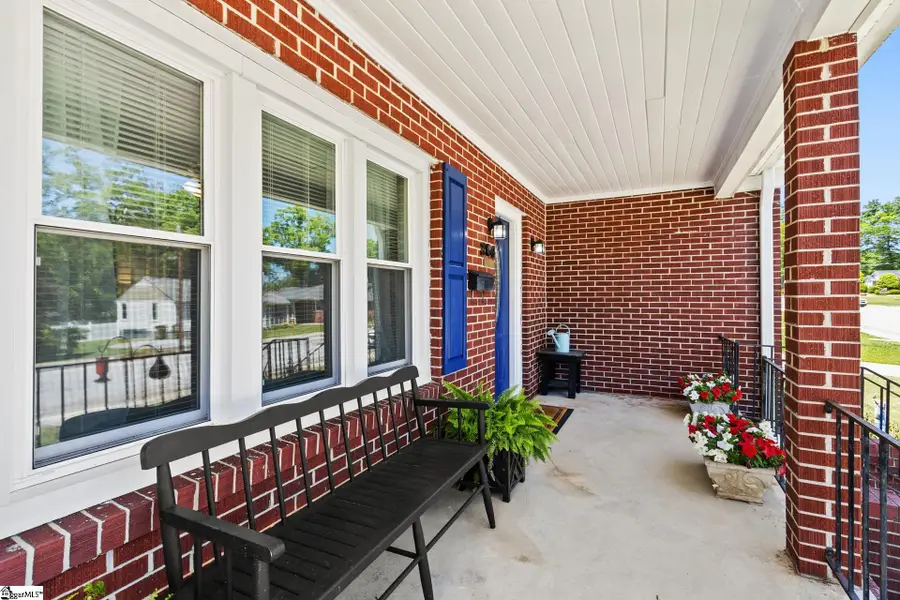 204 S Holland Street, Clinton, SC 29325 - #3