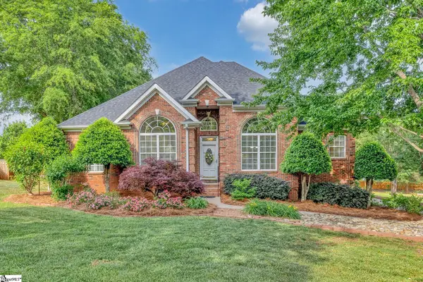 823 Indian Trail Run, Inman, SC 29349