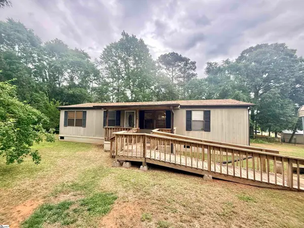 120 Hardy Drive, Central, SC 29630