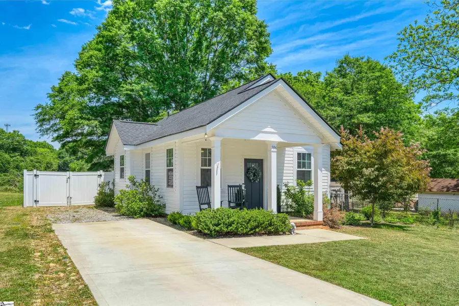 506 W D Avenue, Easley, SC 29640 - #2
