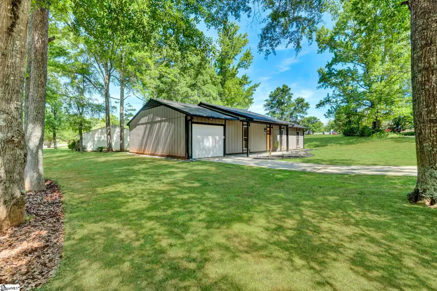 1 Heathrow Road, Greenville, SC 29605 - #2