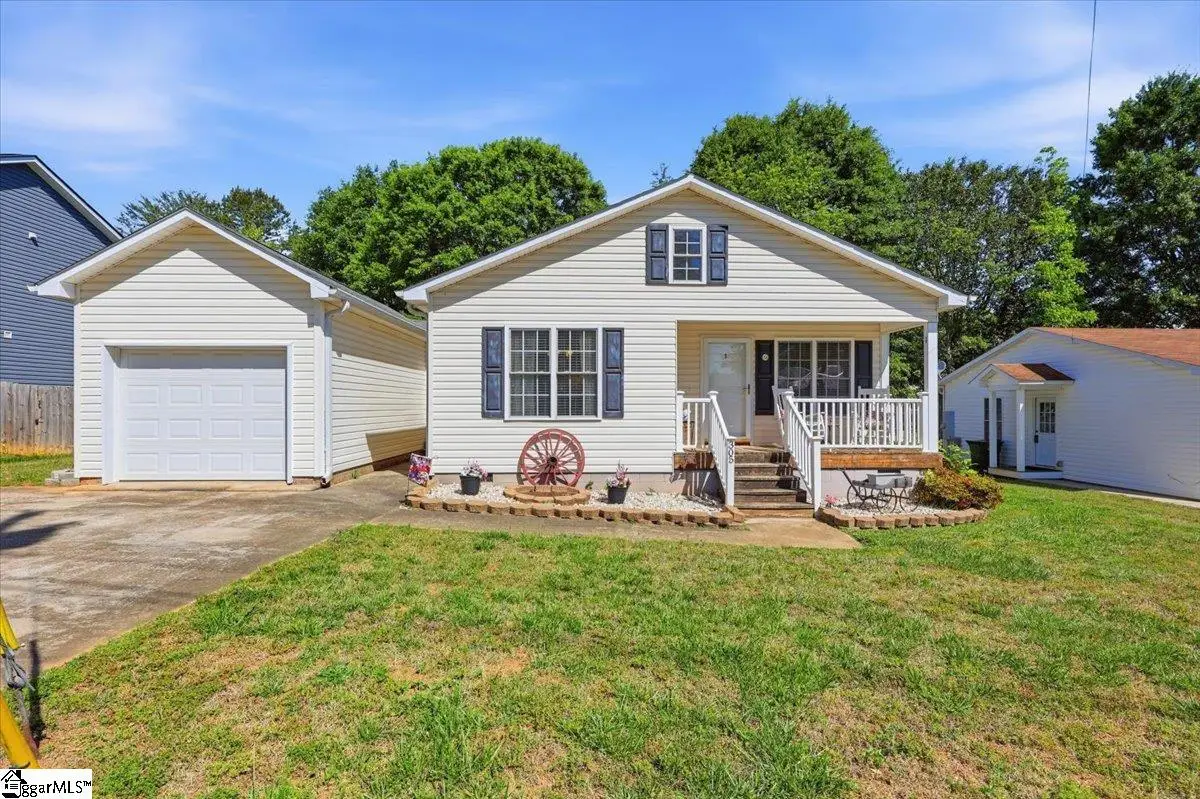 305 Grant Street, Easley, SC 29640 - #1