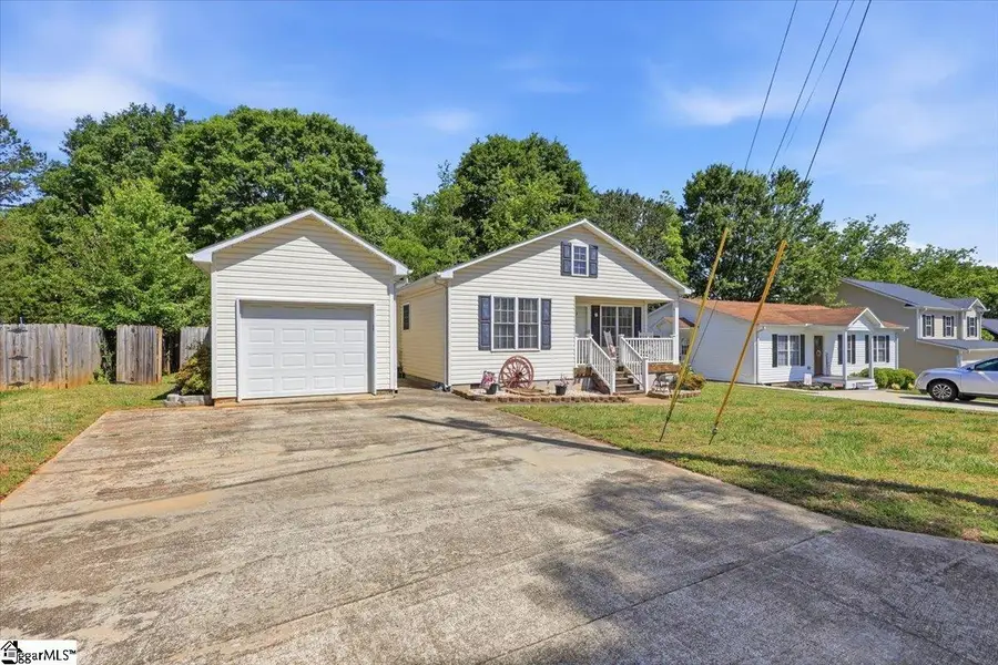 305 Grant Street, Easley, SC 29640 - #2