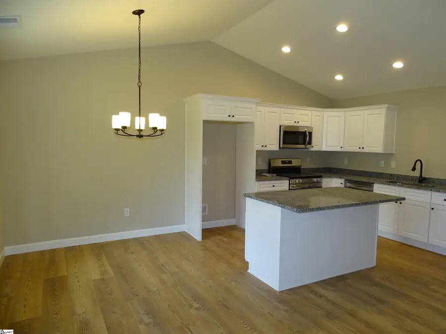 242/246 Brewton Road, Spartanburg, SC 29301 - #3