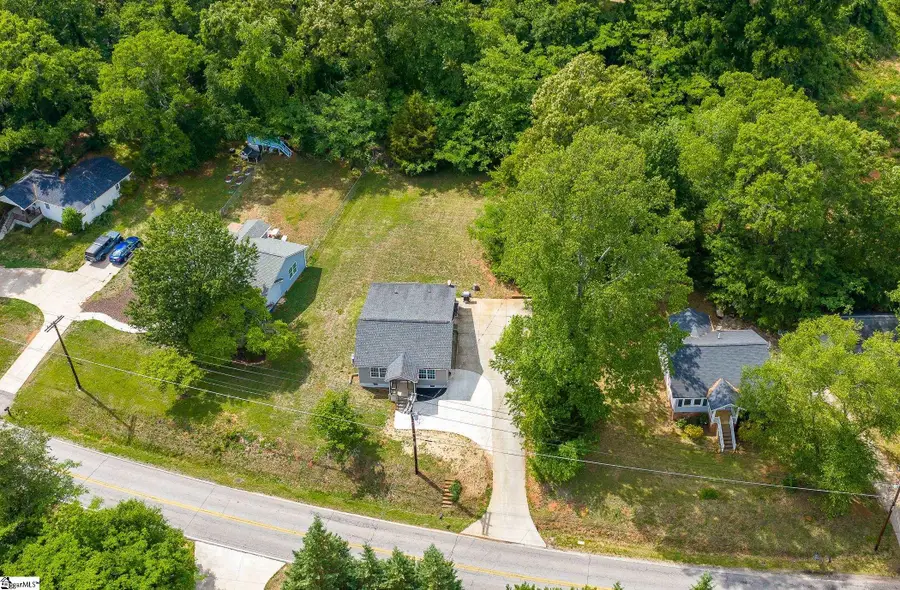 815 E Main Street, Taylors, SC 29687 - #2