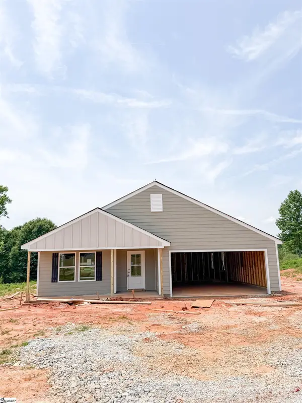 17964 Hwy 101 S, Gray Court, SC 29645
