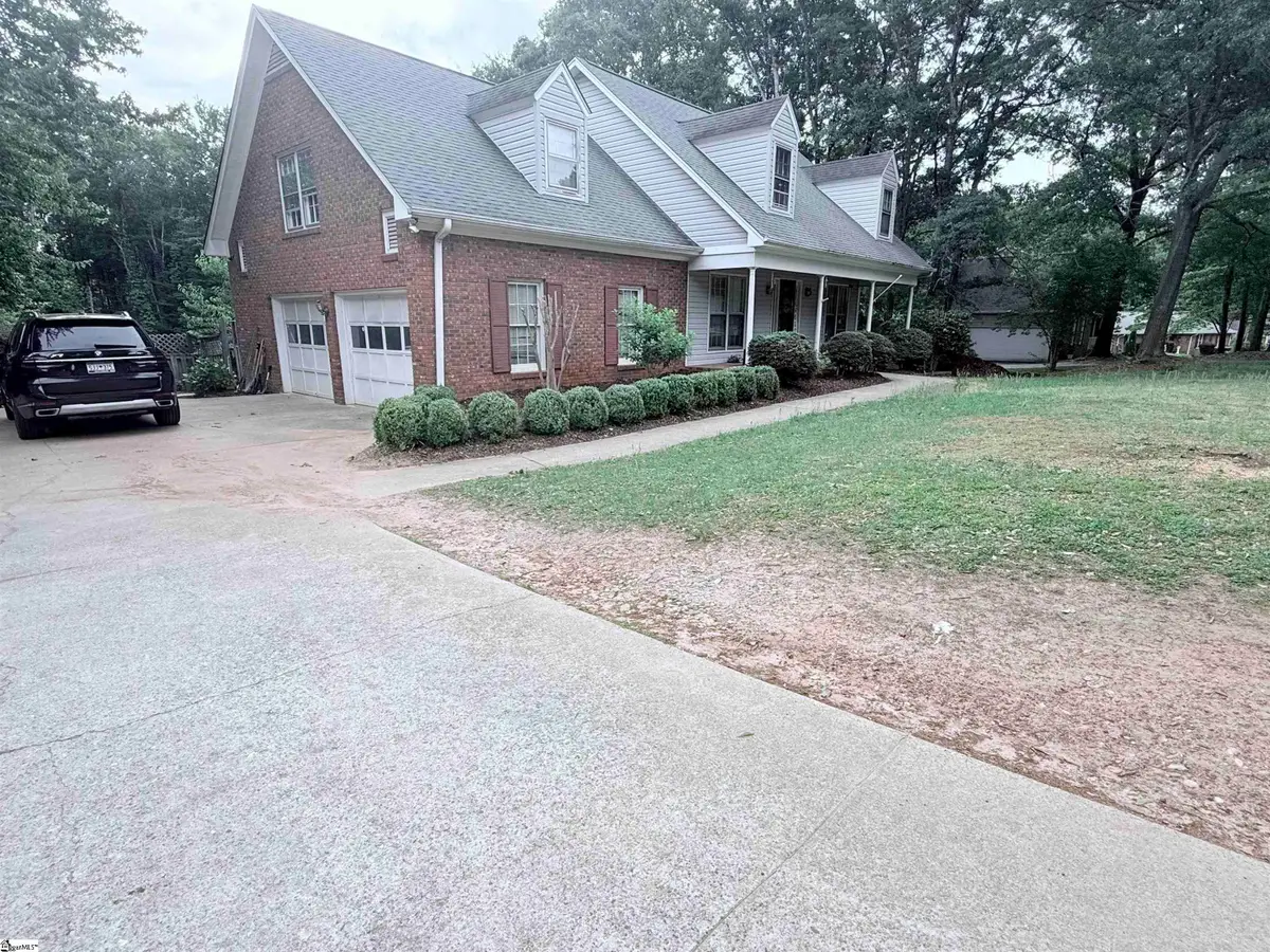 605 Millbrook Drive, Spartanburg, SC 29301 - #1